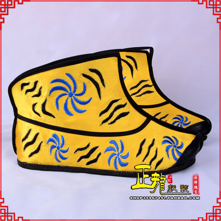 薛城.美猴王靴子虎纹靴金黄快靴 猴鞋