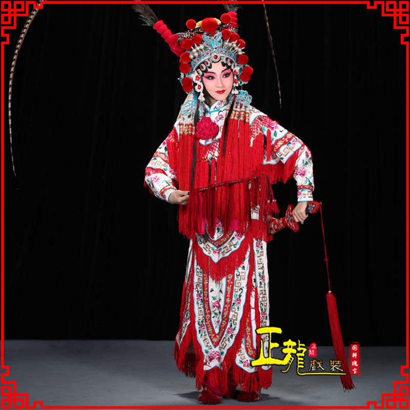 薛城刀马旦改容战父 软绉镶边女改良靠